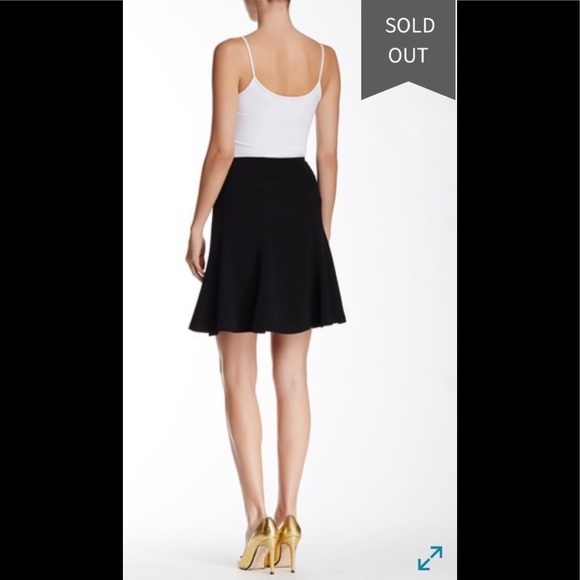 NWT TRINA TURK Naveen Skirt 10 - Picture 3 of 4